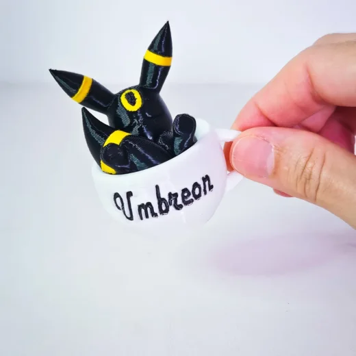 Umbreon na Xícara Dormindo
