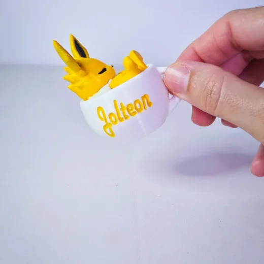 Jolteon na Xicara Dormindo
